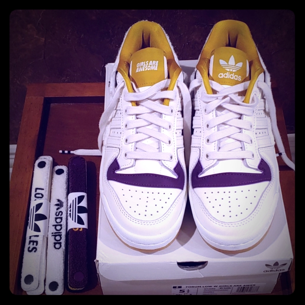 Women's Adidas Originals Forum '84
